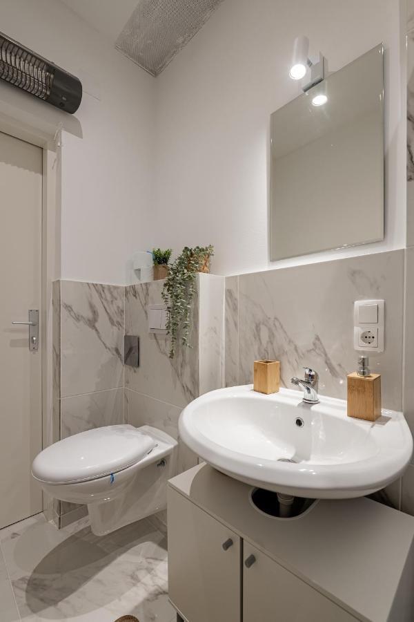Vienna My City Apartment Family Room Bagian luar foto