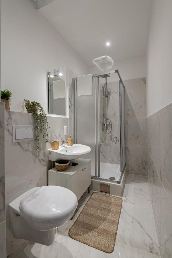 Vienna My City Apartment Family Room Bagian luar foto